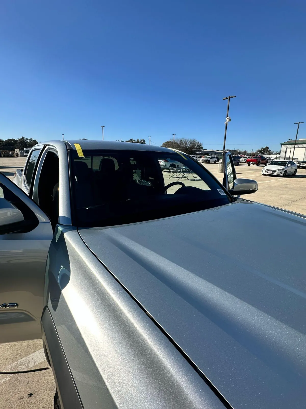 Truck auto glass repair — mobile service San Antonio